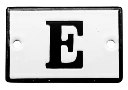 Kirjain 6 x 4 cm, emaloitu - Emaliset kirjainkilvet - 947-042-E - 1